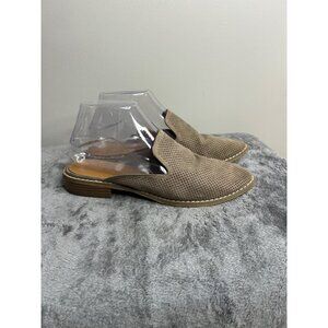 Indigo rd Hayze mule taupe flats Women's size 7M slight heel